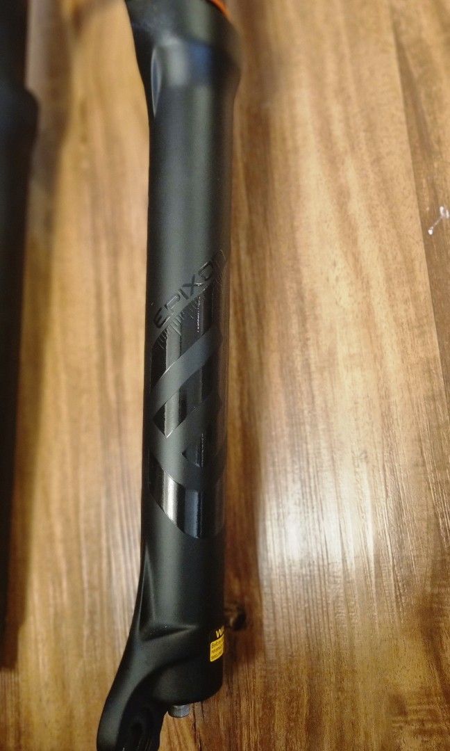 Suntour Epixon suspension fork 27.5 Sports Equipment Bicycles