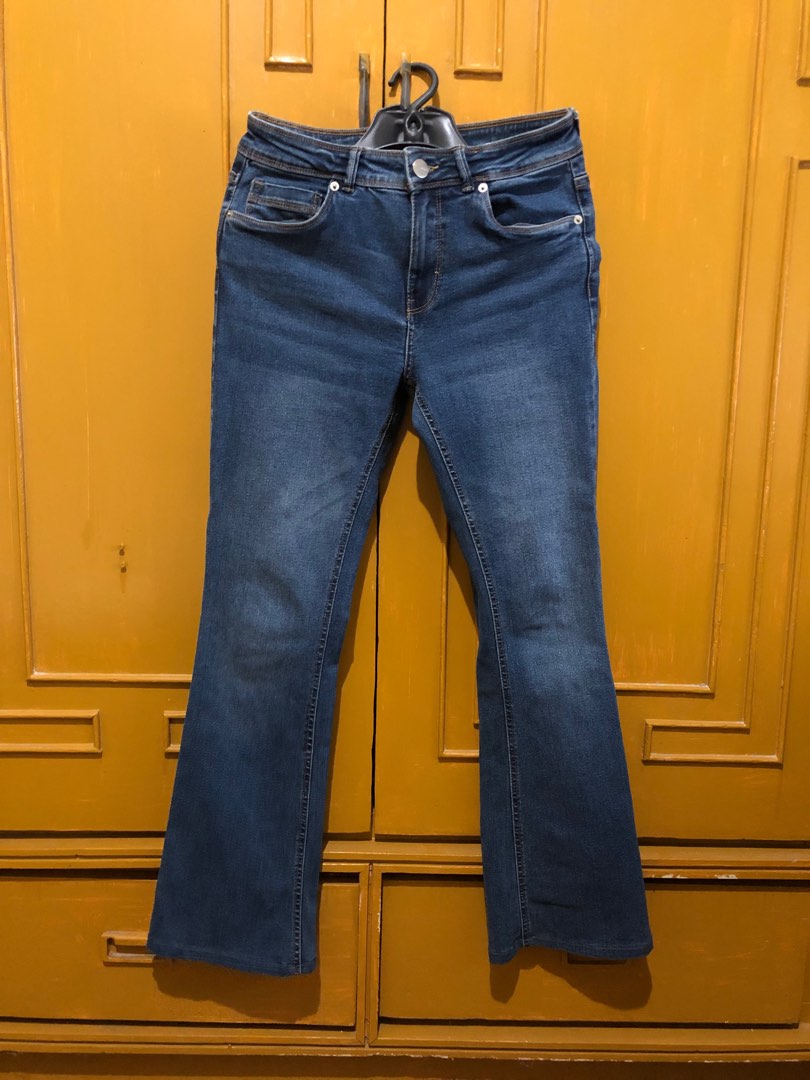 Terranova Lowrise Flare Jeans - Dark Denim on Carousell