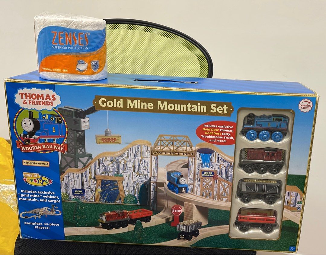 Thomas the train discount gold mine mountain set
