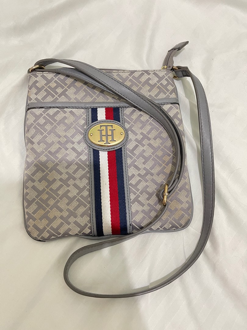 Tommy hilfiger authentic sling bag on Carousell