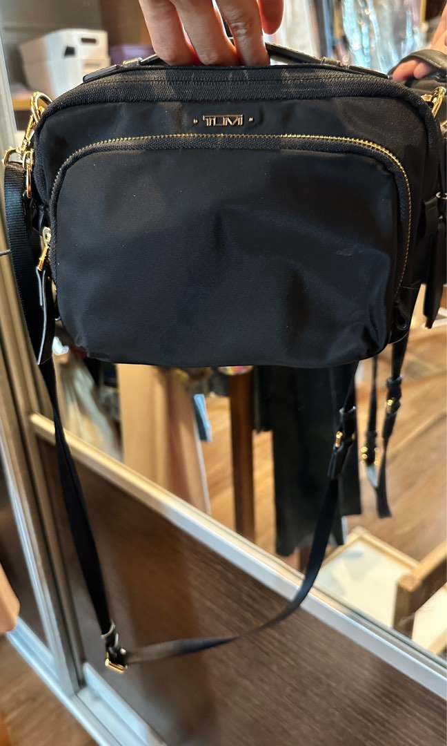 Tumi deals voyageur troy