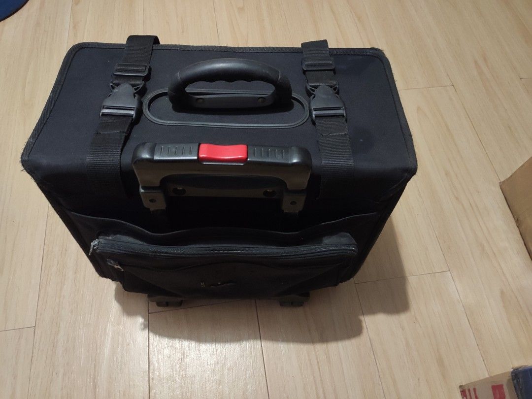 Tuscany Stroller School Bag (Category: Strollers) located in San Pablo. Submitted by daddyu (Listing ID 1241726038, Image 1). Description: Tuscany Stroller School Bag Box Type Old but still good condition.