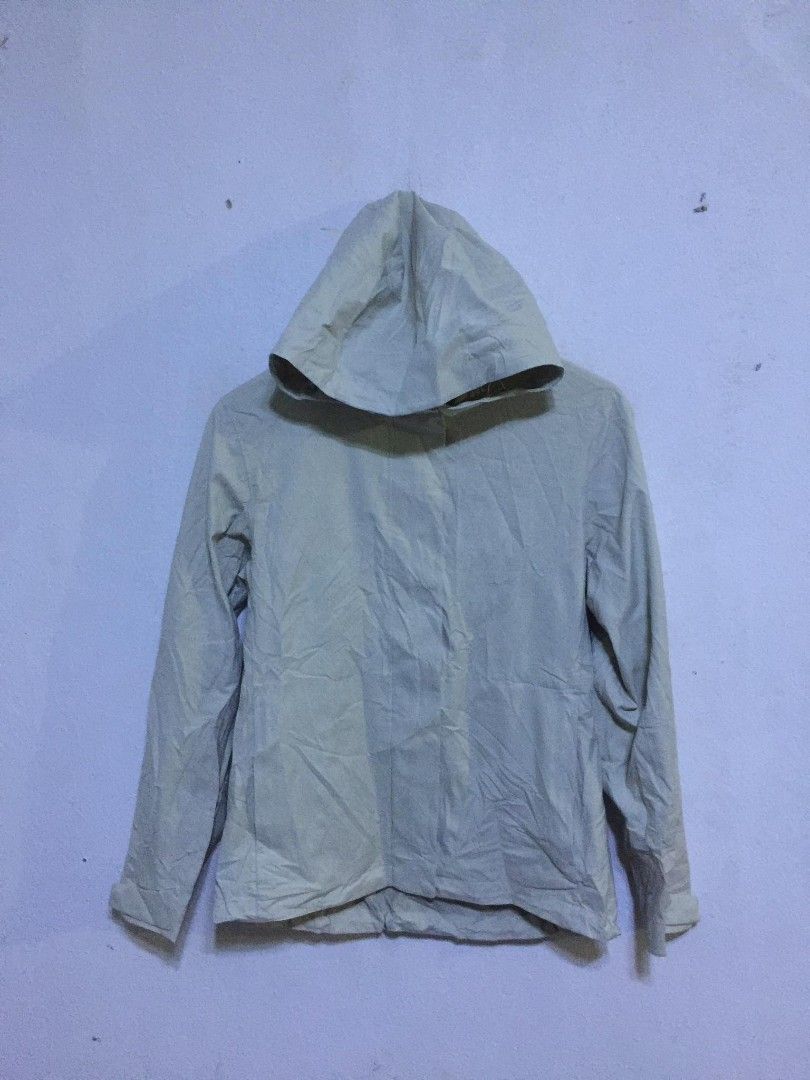 Uniqlo block tech parka (Category: Coats, Jackets and Outerwear) located in Tagum. Submitted by roxasteofilo (Listing ID 1241704426, Image 1). Description: For sale Uniqlo Blocktech Parka/womens Size large on tag womens Excellent to like new No issue Price 650 free shipping po.