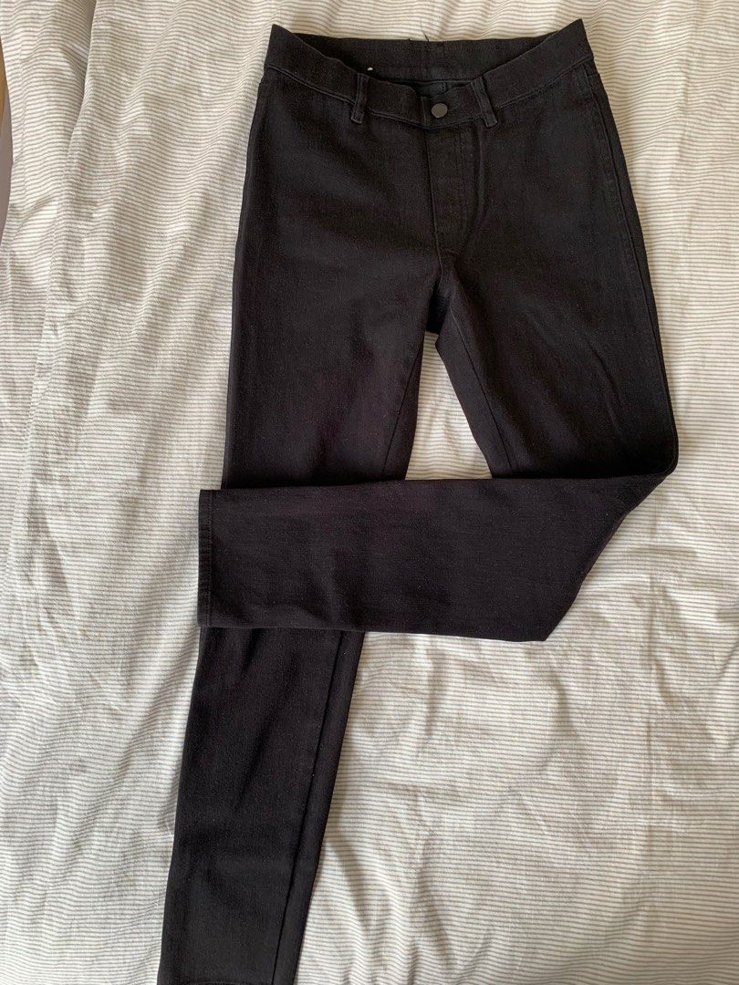 UNIQLO Ultra Stretch Black Jeggings Pants, Women's Fashion, Bottoms, Jeans  & Leggings on Carousell