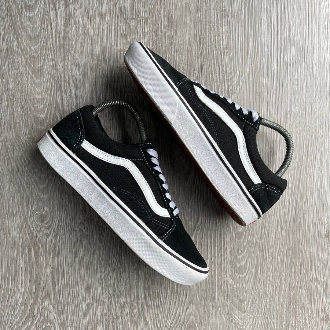 vans oldskool 6 uk Men s Fashion Footwear Sneakers on Carousell