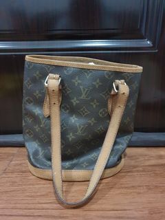 (Kategori: ) berada di . Dikirim oleh elleshopee (ID iklan 1241646518, Gambar 1). Deskripsi: .