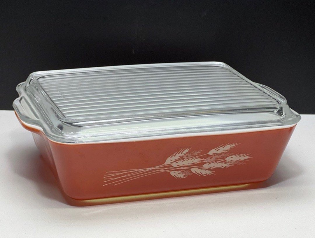 Pyrex Autumn Wheat RefrigeratorOven Casserole/Dish Made in USA