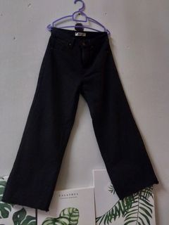 Wide leg jeans