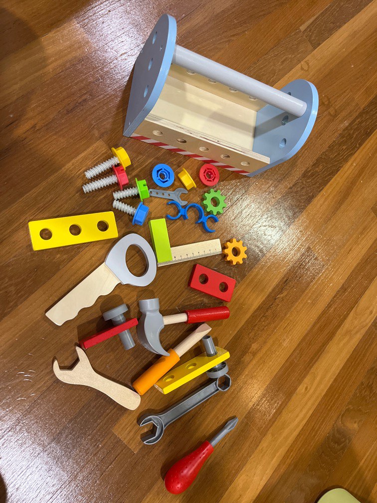 wooden tool box kit, Hobbies & Toys, Toys & Games on Carousell