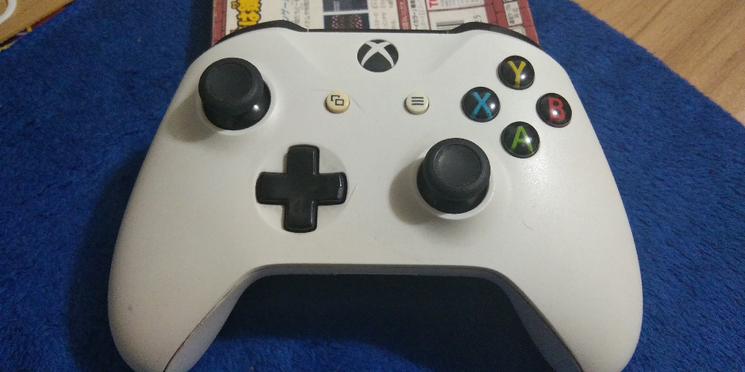 xbox one controller model 1708 (with issue) on Carousell
