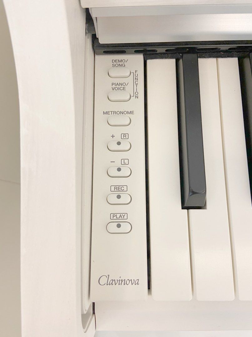 Yamaha clp shop 625 white