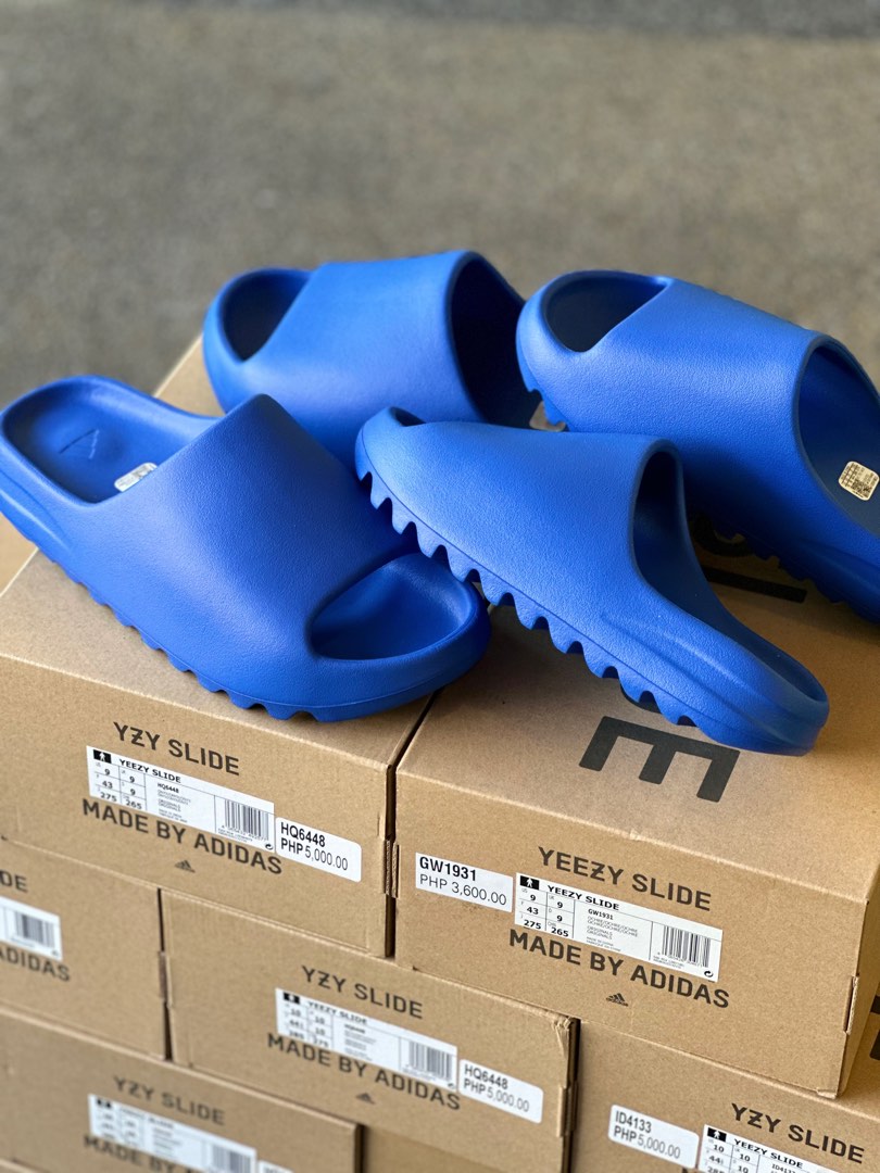 april yeezy slides