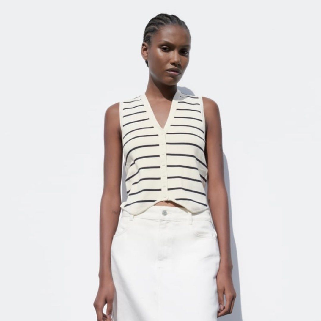 Zara V-Neck Knit Vest, Women's Fashion, Tops, Others Tops on Carousell