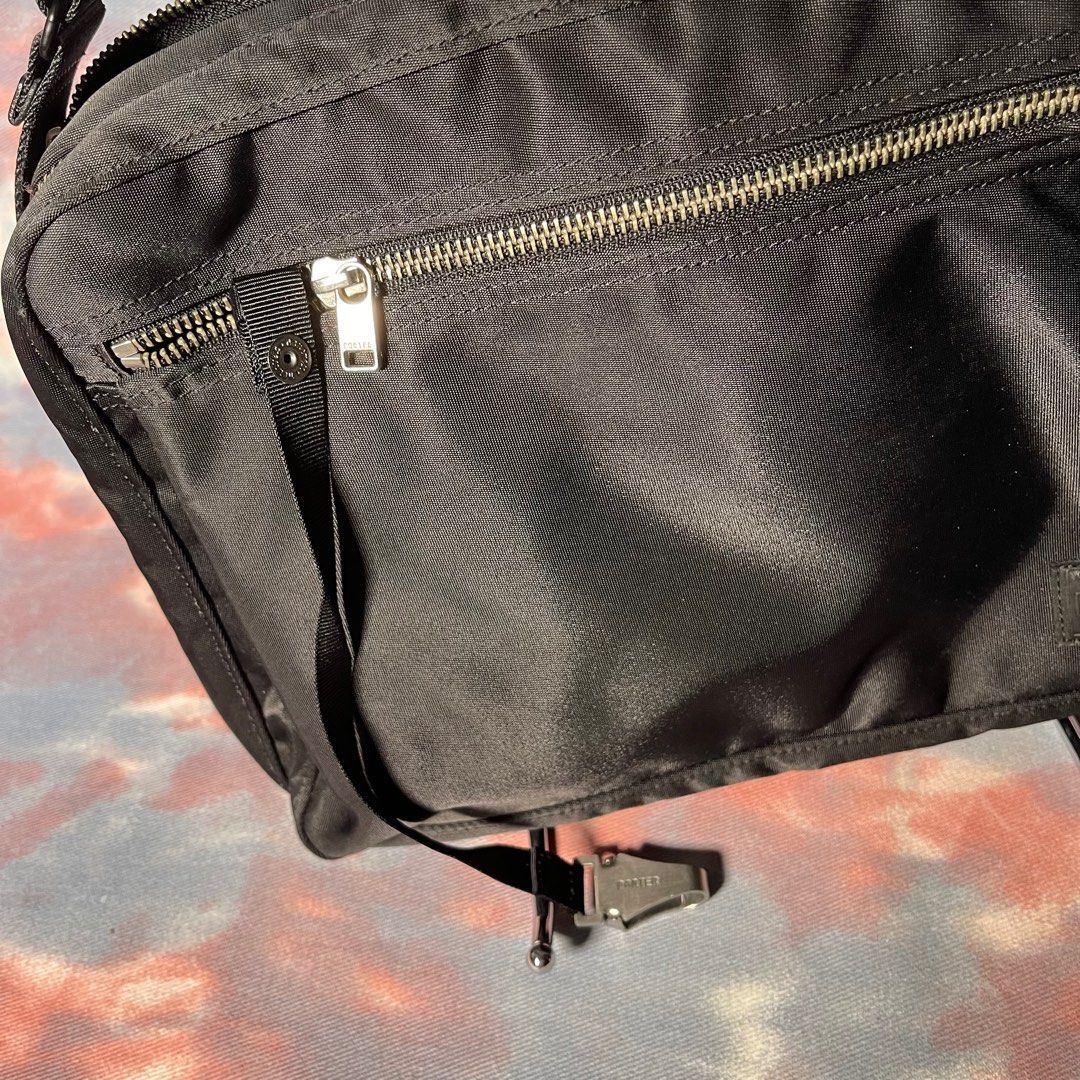 90% new porter lift shoulder bag L black 黑色尼龍斜揹袋側揹袋