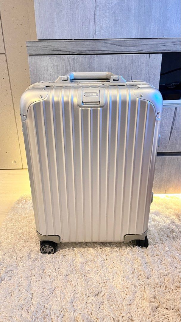 95% new Rimowa Topas Cabin multiwheel aluminium 鋁合金4輪行李箱假