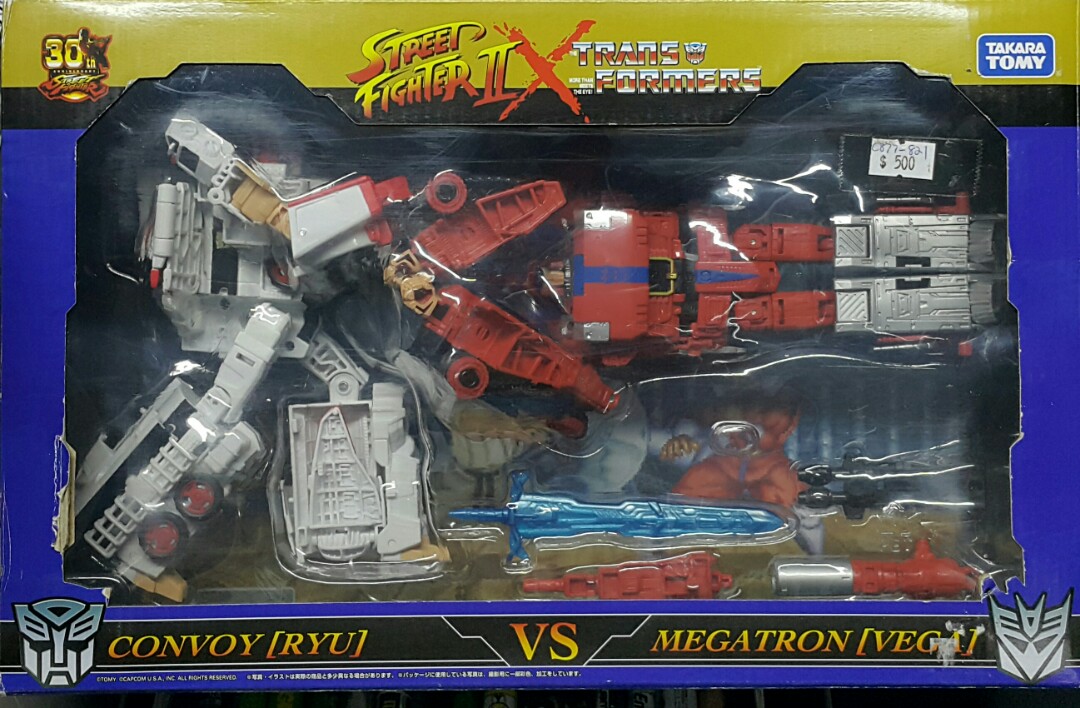 TAKARA TOMY 30TH STREET FIGHTER II x TRANSFORMERS RYU vs VEGA