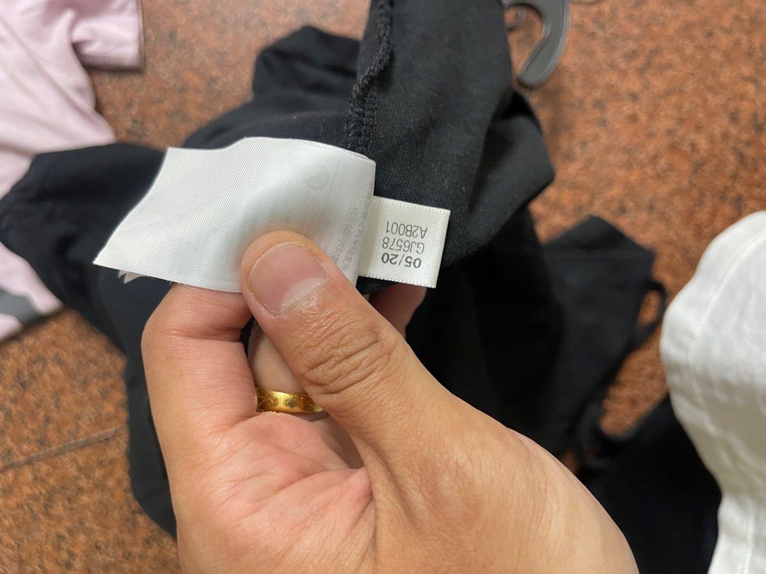 Adidas GJ6578 雙三葉刺繡三線側綁帶造型長版洋裝, 她的時尚, 連身裙u0026 套裝, 套裝在旋轉拍賣