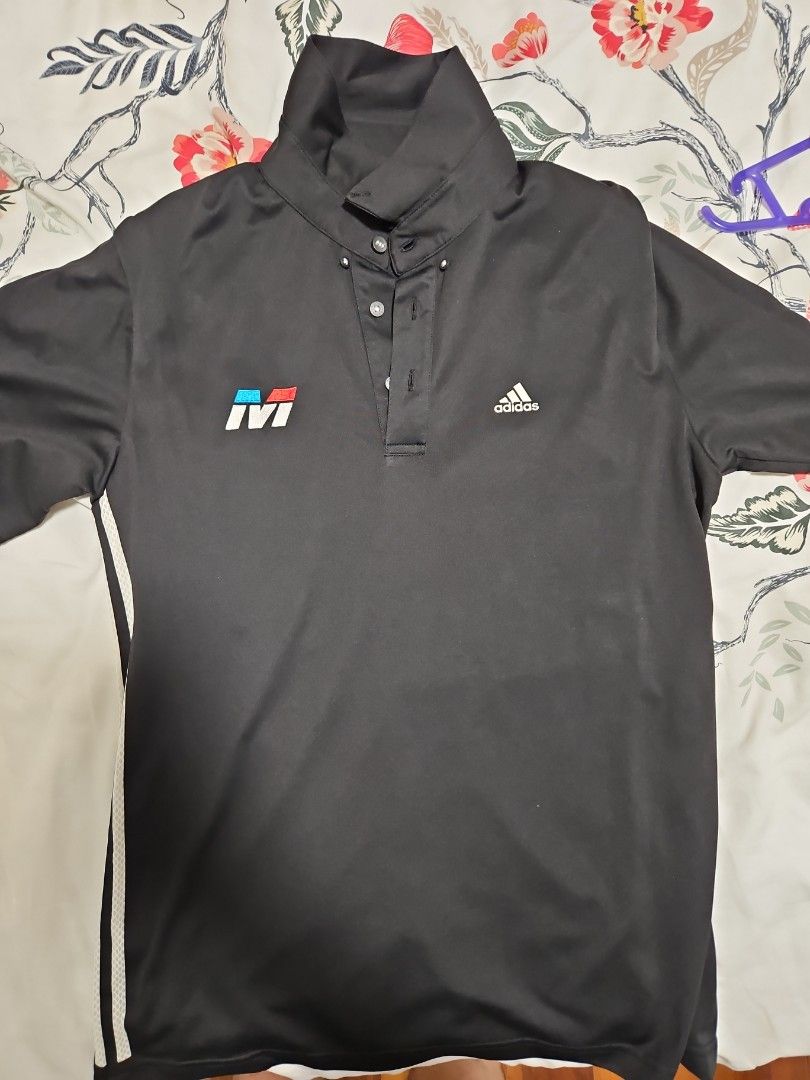 Golf shirt with m logo outlet