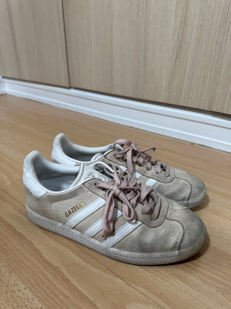 Adidas best sale gazelle salmon
