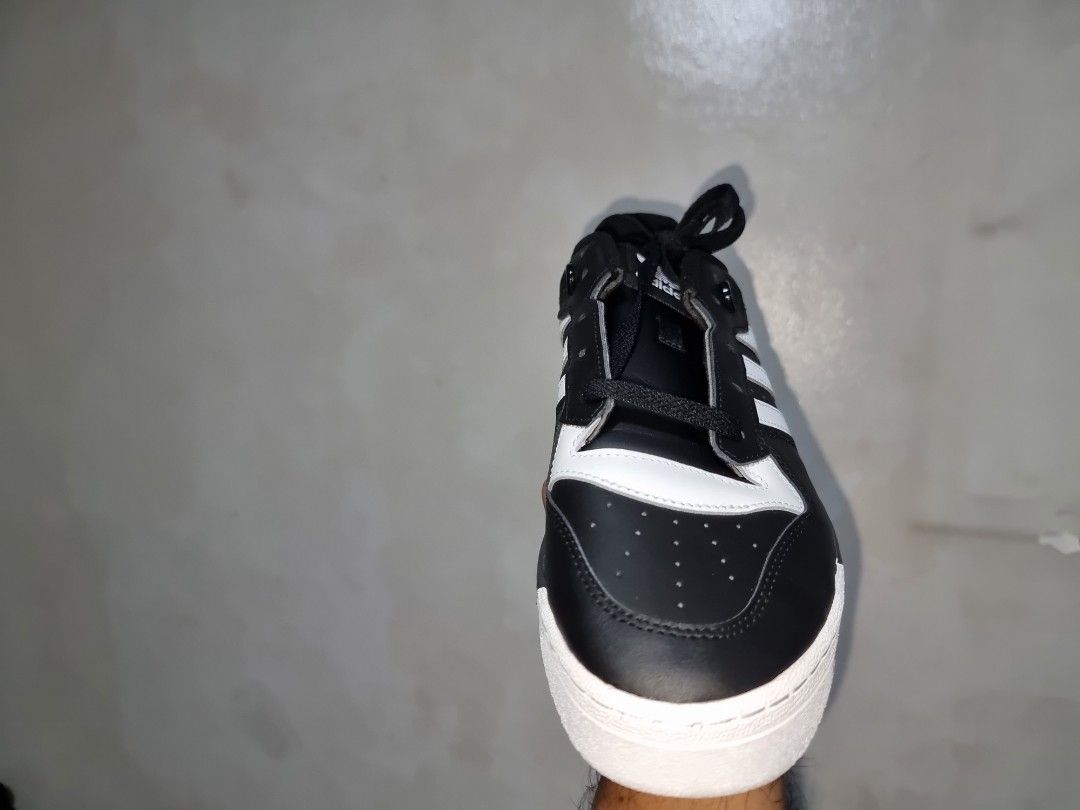 Adidas rivalry low black on Carousell