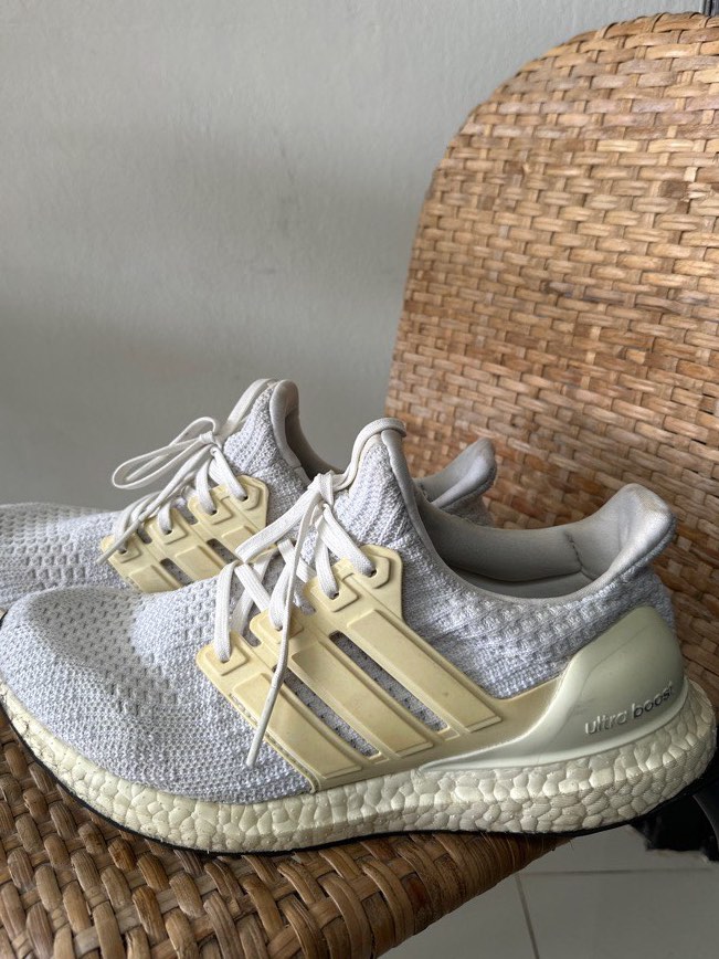 ultraboost 4.0 dna triple white