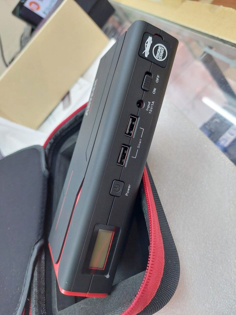 Arteck D29 Jump Starter 18000mAh/66.6Wh OP 12V Start 600A Current 900A