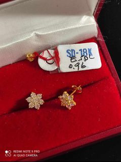 18K SAUDI GOLD FLOWER EARINGS