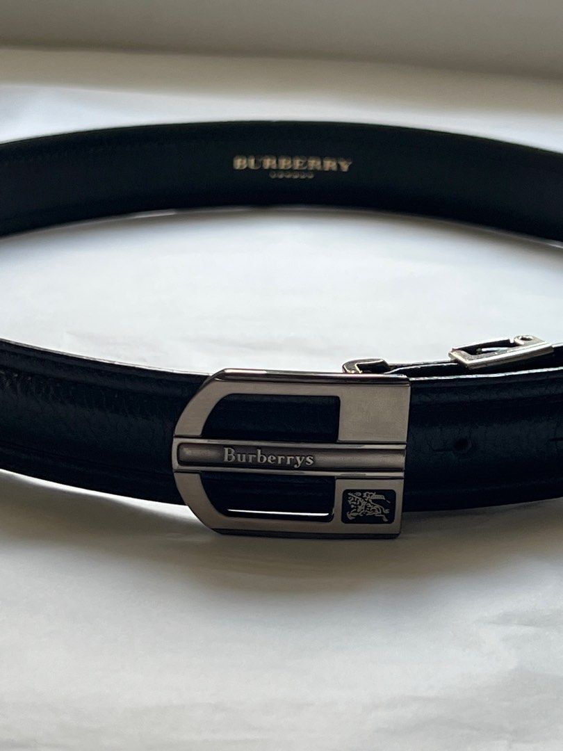 Authentic Burberry London Leather Belt (Category: Luxury Accessories) located in Bulacan. Submitted by krstn0410 (Listing ID 1241840179, Image 1). Description: Money back guaranteed Vintage Black n black pa Makinis pa buckle Genuine leather Unisex.