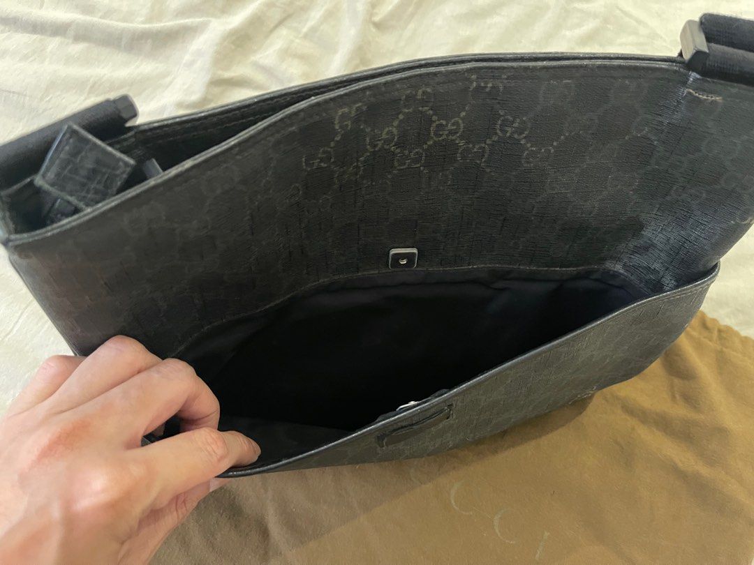 Authentic Gucci cross body bag vintage Luxury Bags Wallets on Carousell