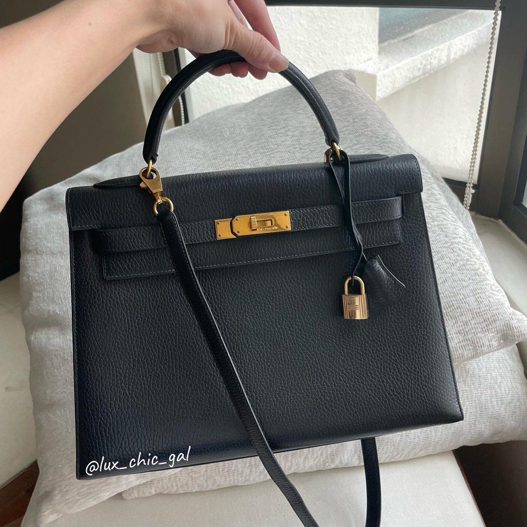 **SOLD**AUTHENTIC HERMES Kelly 32 Sellier Black Ardennes Gold Hardware ❤️