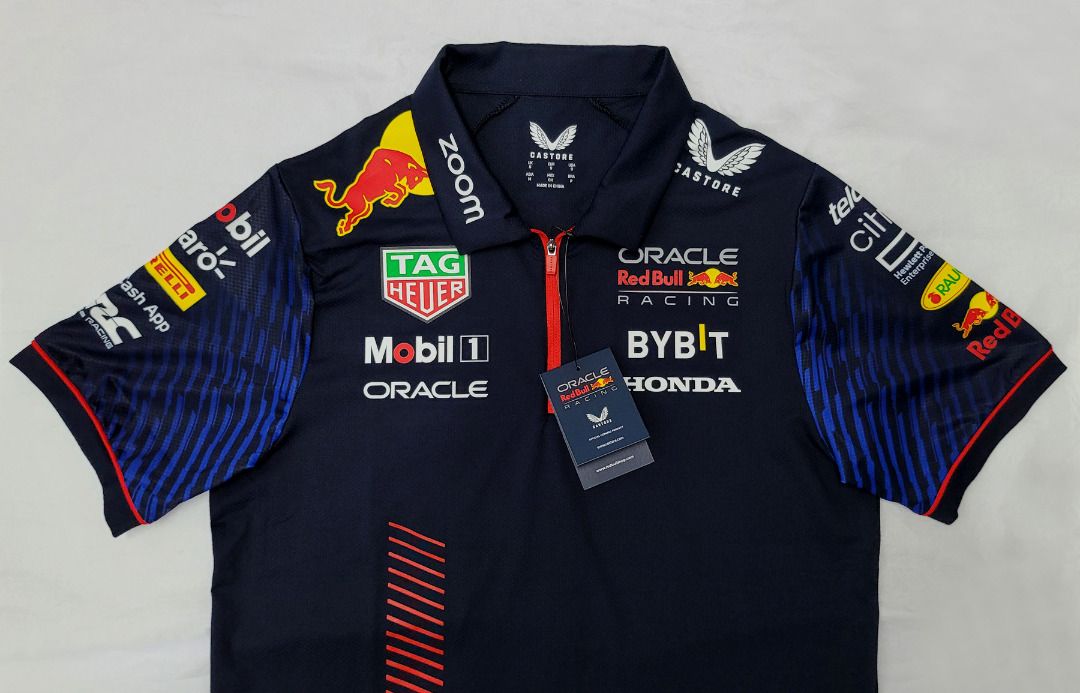 AUTHENTIC ORACLE Red Bull F1 Racing Team 2023 Official Teamline Polo Max  Verstappen BRAND NEW, Men's Fashion, Tops  Sets, Tshirts  Polo Shirts  on Carousell