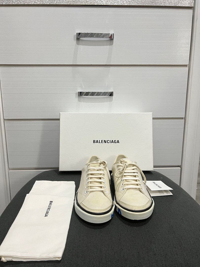 Trainers Balenciaga  Dirty effect cotton canvas sneakers  541432W07019000