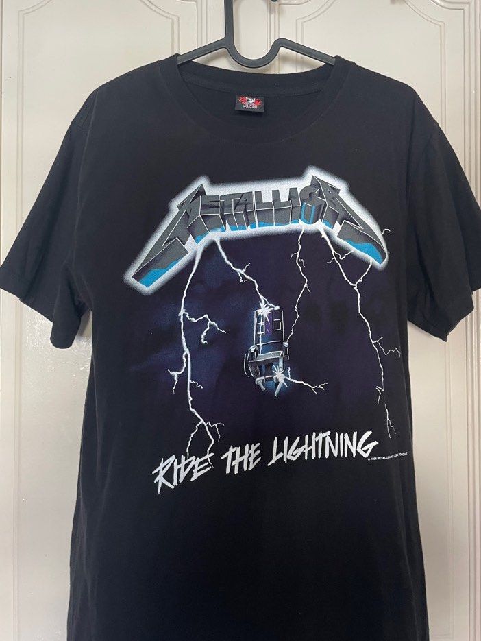 Band Shirts ( ACDC&METALLICA), Men's Fashion, Tops & Sets, Tshirts & Polo Shirts on Carousell