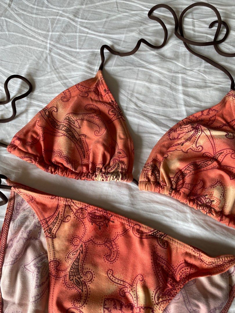 Bikini Topshop (Category: Bikinis & Swimsuits) located in Quezon City. Submitted by inxshop (Listing ID 1241814721, Image 2). Description: Size 10, will fit XS to M petite frames String is dark brown color .