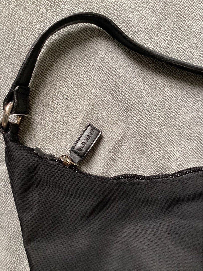 Old navy black bag online