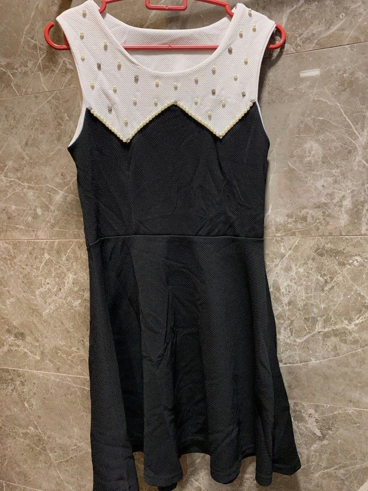 White and outlet black casual dress