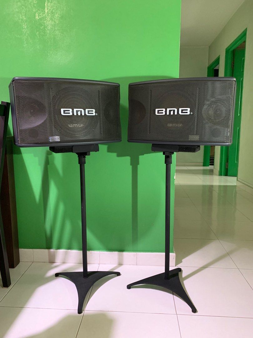 Stand deals speaker bmb