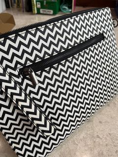 (Category: ) located in . Submitted by cryingpearls (Listing ID 1241852899, Image 1). Description: .