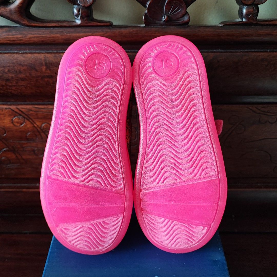Stride rite emoji shoes store
