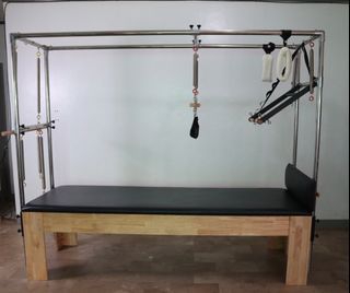 Cadillac Pilates with full Trapeze 