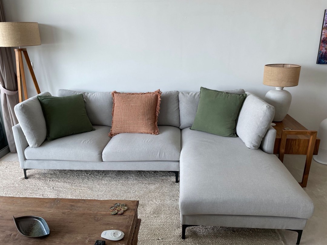 Casterly Adams Chaise Sofa need to be collected on 15th/16thJuly