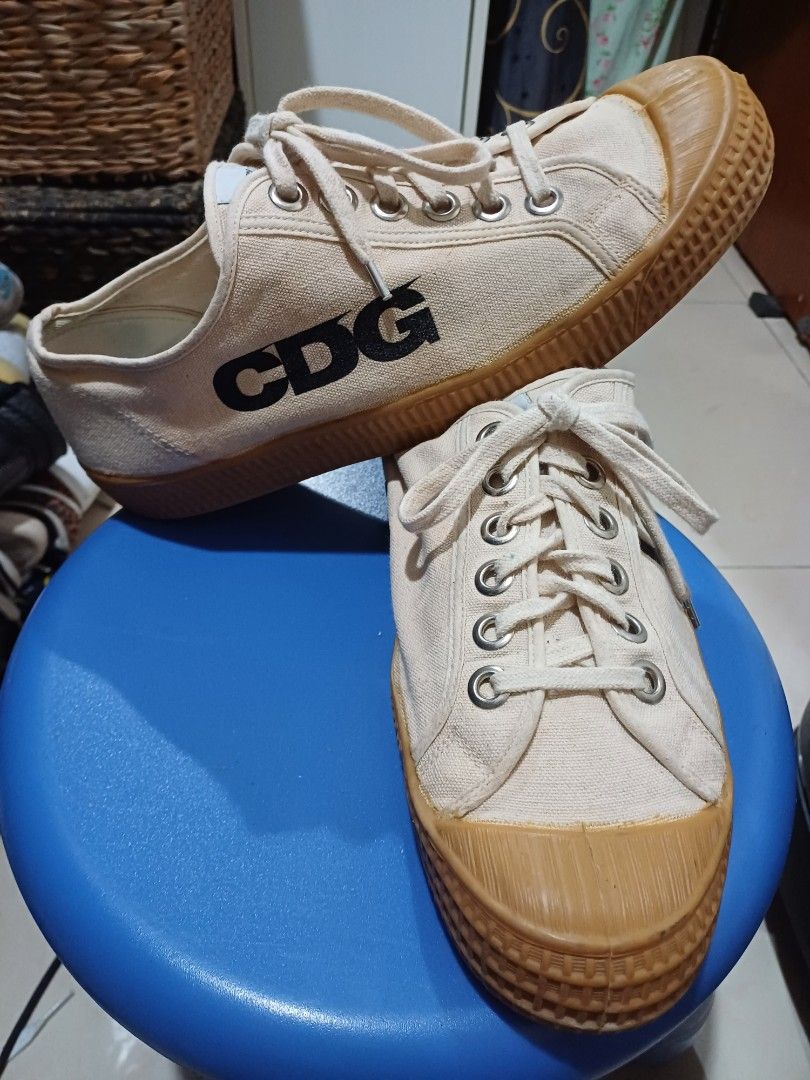 Cdg canvas sales shoes