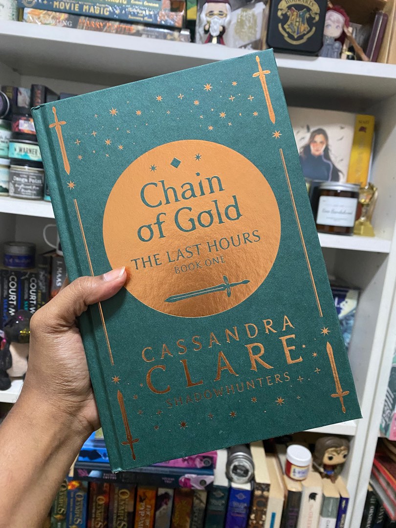 Chain of Gold Cassandra Clare (Exclusive edition), Hobbies & Toys