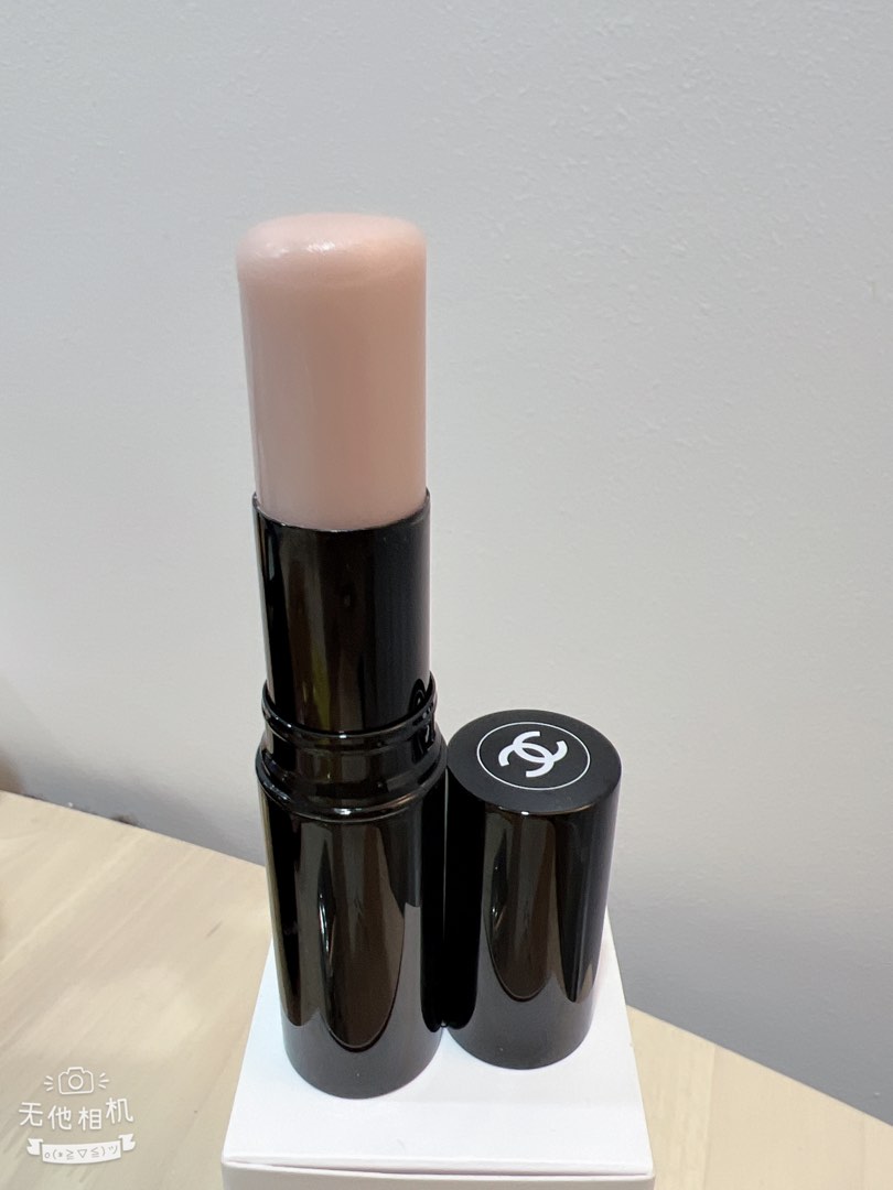 CHANEL BAUME ESSENTIAL Glow Stick (Transparent) in Surulere - Make