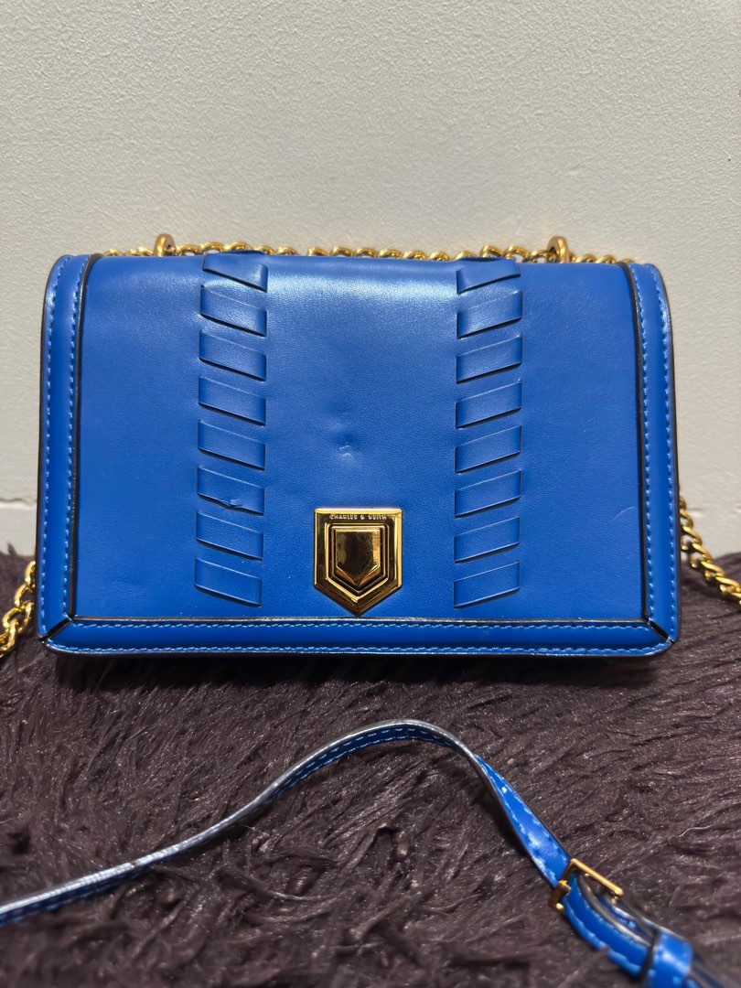 Charles & Keith Chain Slingbag, Luxury, Bags & Wallets on Carousell