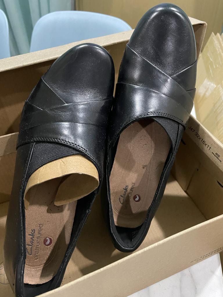 Clarks structured shoes womens hotsell