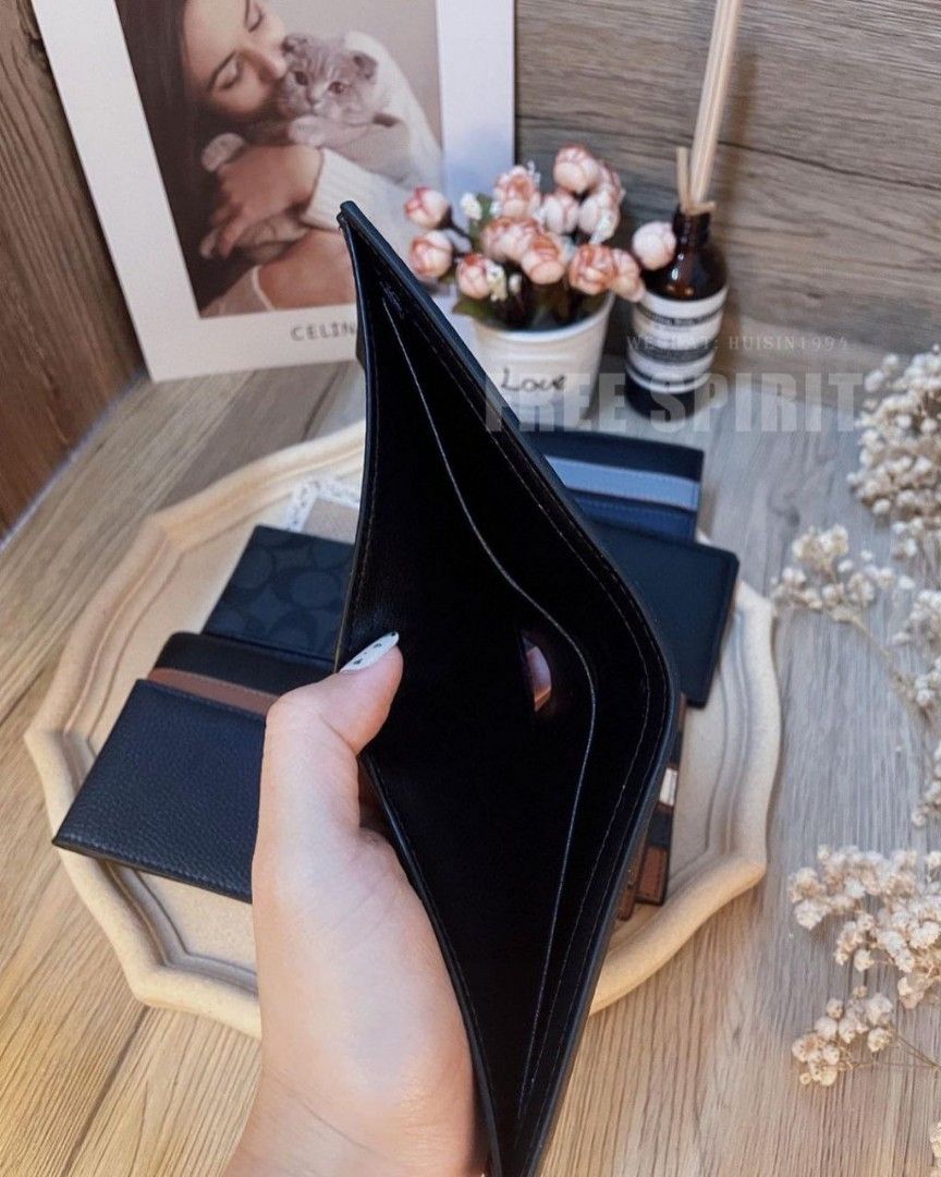 Coach outlet wallet bifold