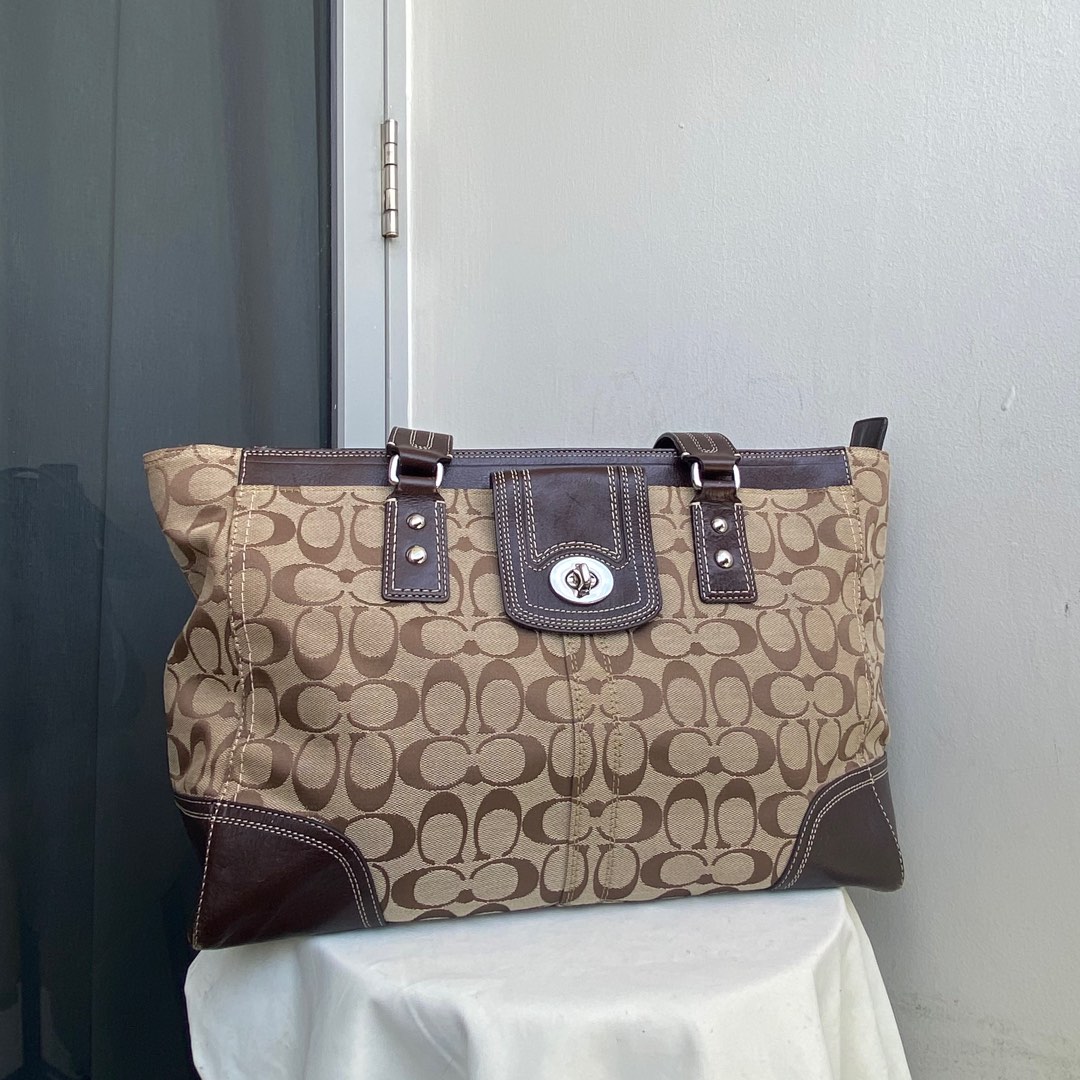 Coach laptop bag, Women's Fashion, Bags & Wallets, Shoulder Bags on