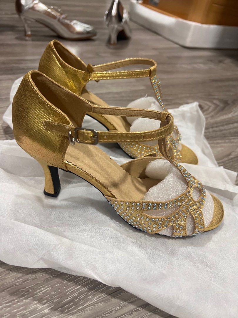 Cha hotsell cha shoes