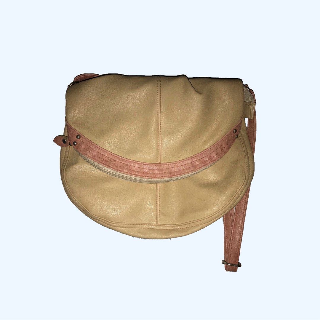 EGG Shoulder Bag, Women's Fashion, Bags & Wallets, Shoulder Bags